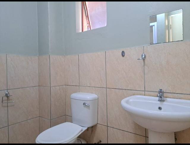 2 BEDROOM PROPERTY TO RENT IN GEDULD